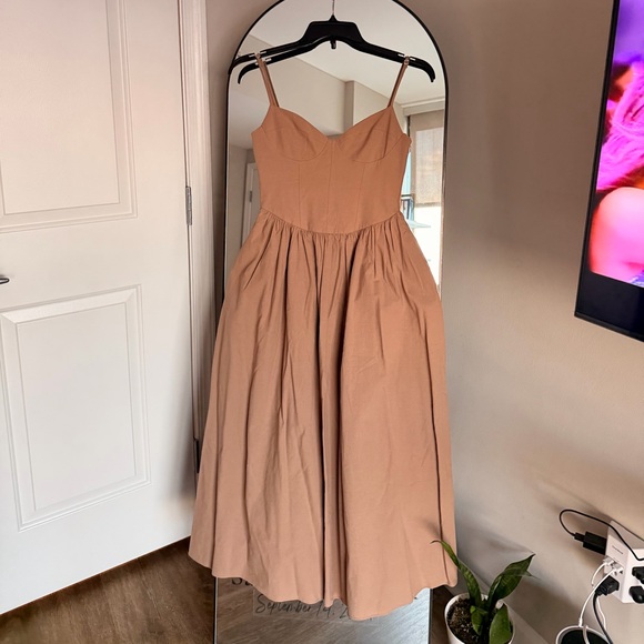 Zara Tan Maxi Dress - Picture 4 of 5